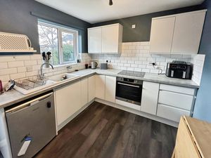 Photo 8- click for photo gallery